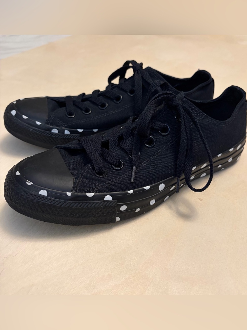 Women’s Black Low-Top Converse All-Star Sneakers with White Polka Dots, Size 8 - Picture 5 of 10